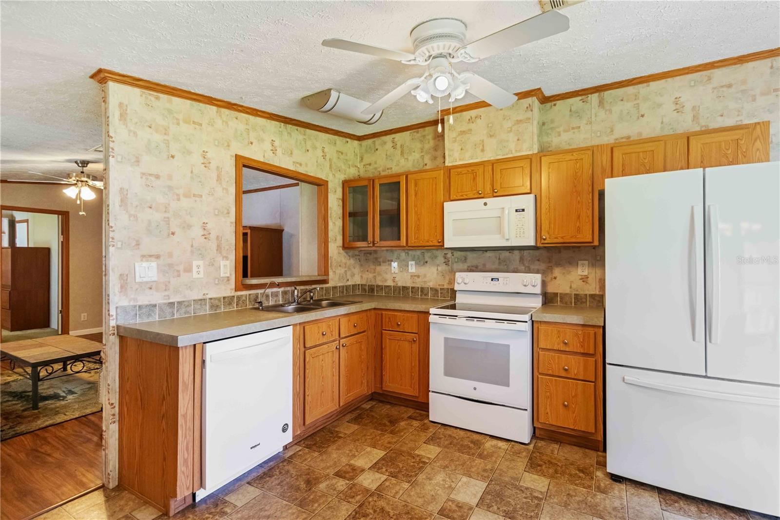 EAGLE POINT MHP - Residential