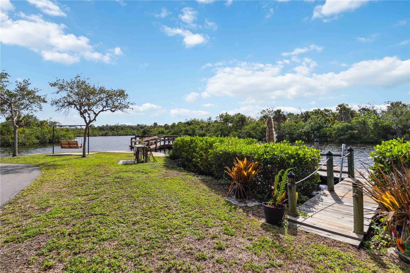 EAGLE POINT MHP - Residential