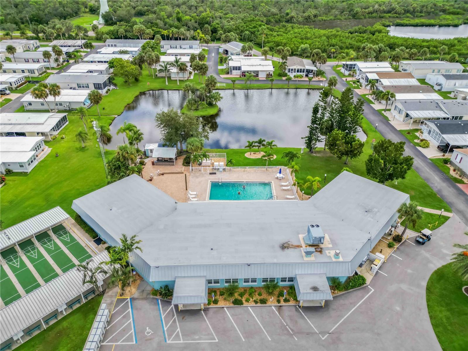 EAGLE POINT MHP - Residential