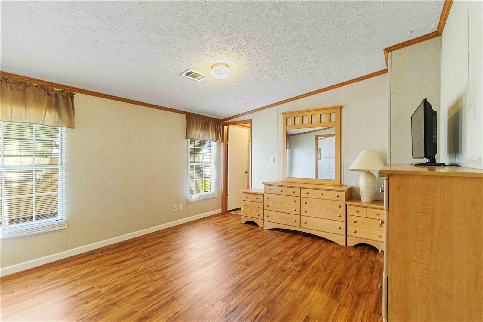 EAGLE POINT MHP - Residential
