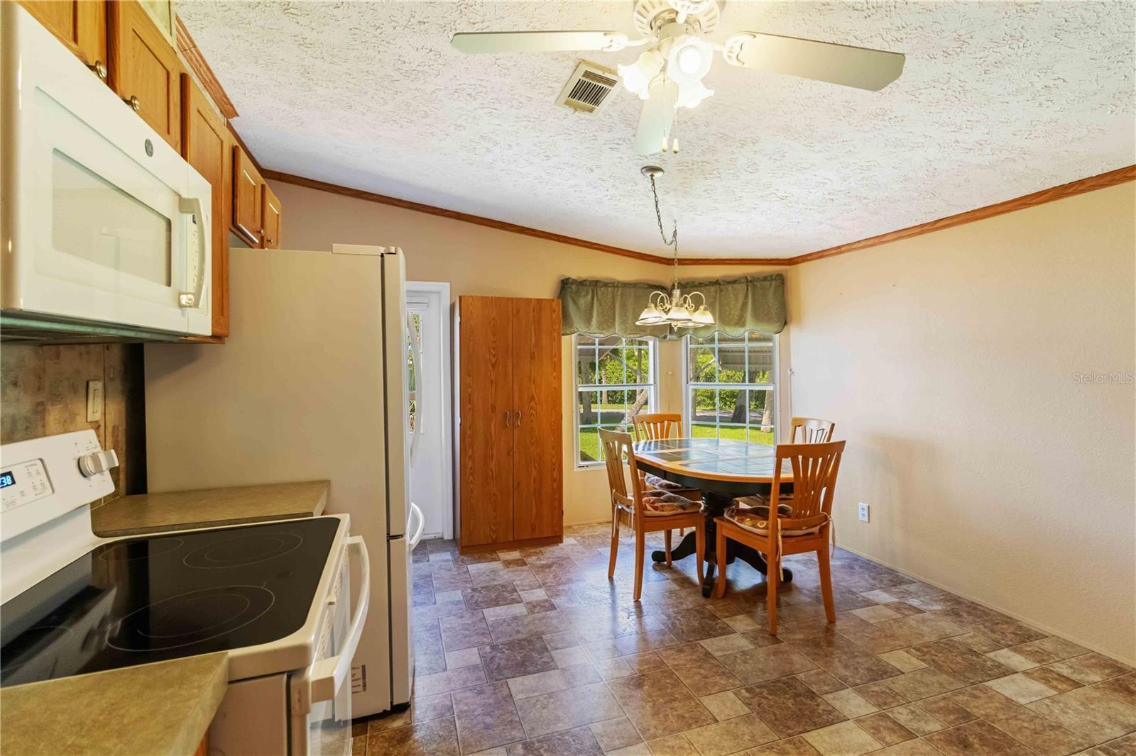 EAGLE POINT MHP - Residential