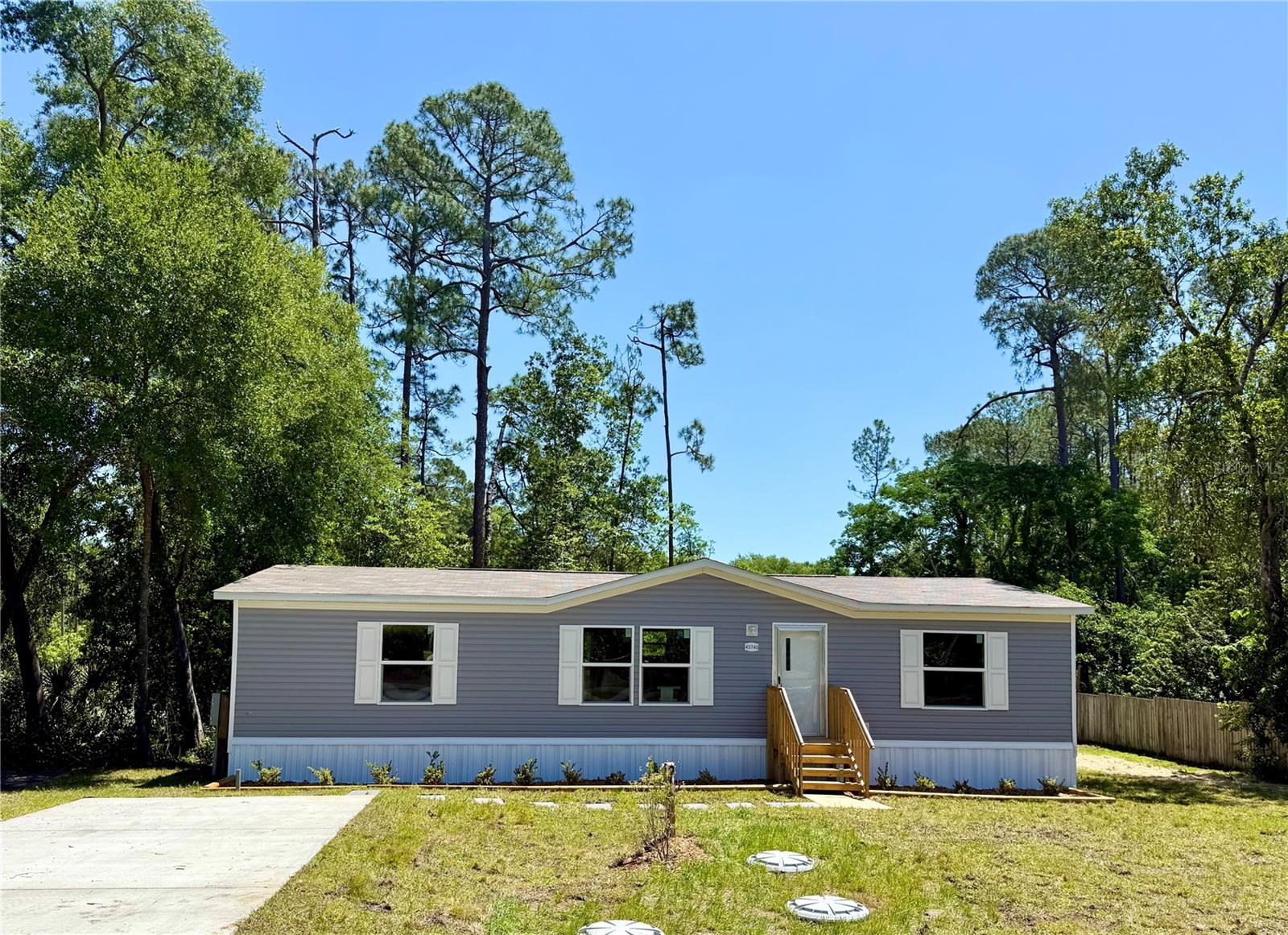 BLUE LAKE RIDGE - Residential