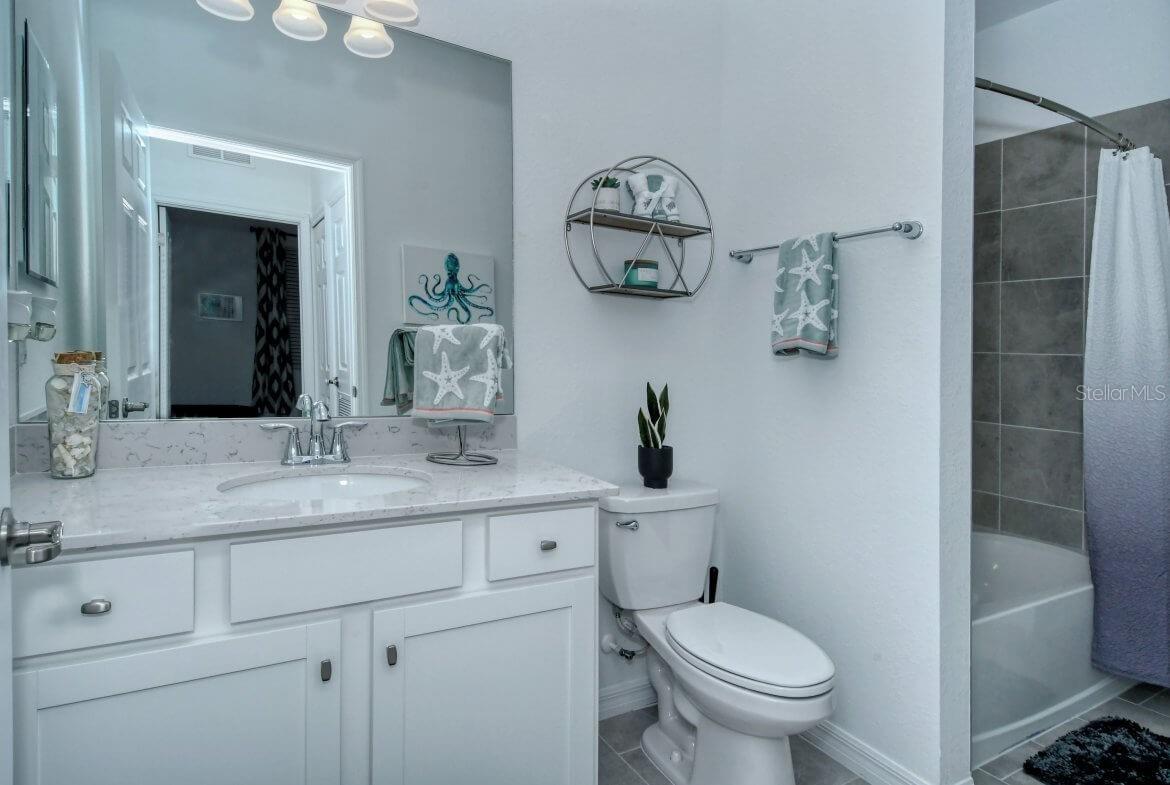 TERRACE VIII AT LAKEWOOD NATIONAL PH I - Residential Lease