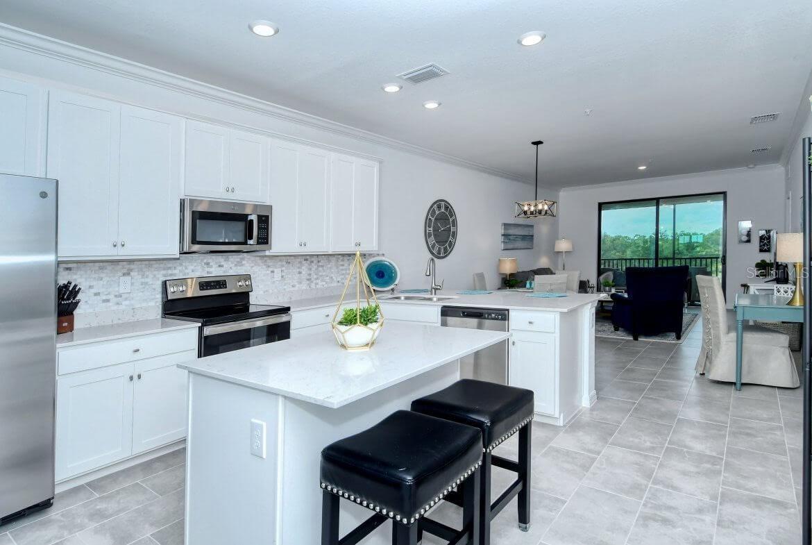 TERRACE VIII AT LAKEWOOD NATIONAL PH I - Residential Lease