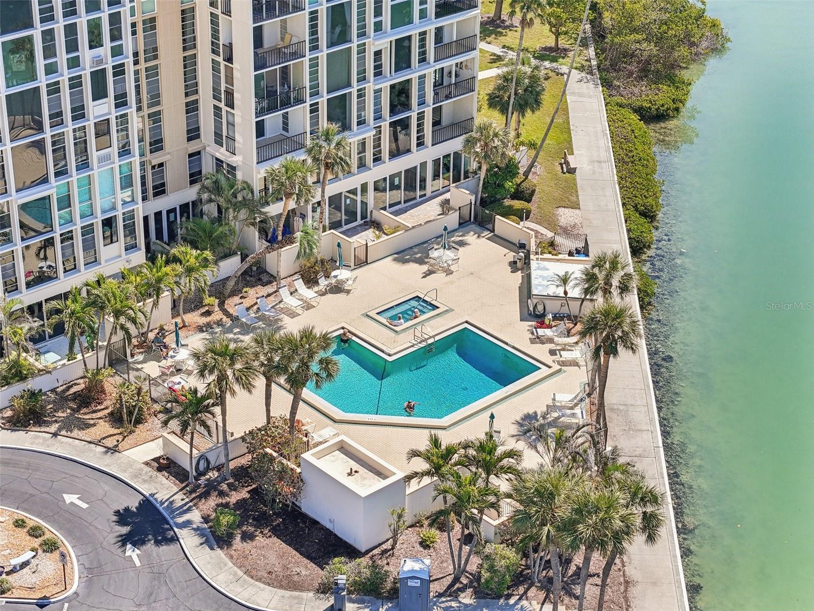 7400 SUN ISLAND DRIVE S 712