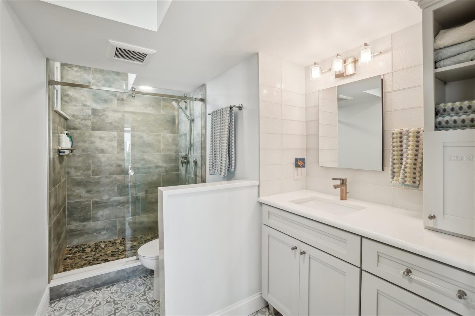 BAY ISLAND GROUP 1 - Residential