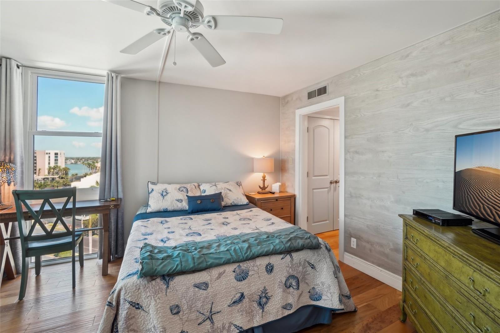 BAY ISLAND GROUP 1 - Residential