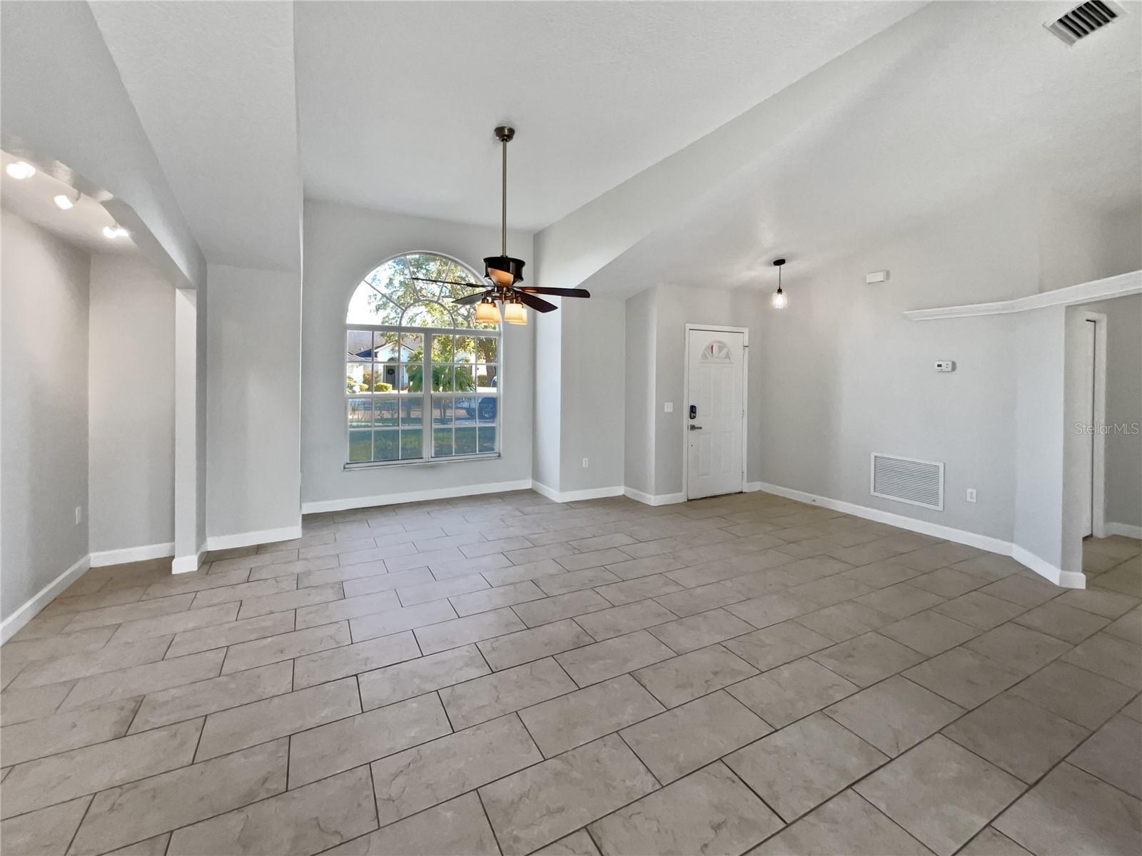 2720 SETTLERS TRAIL