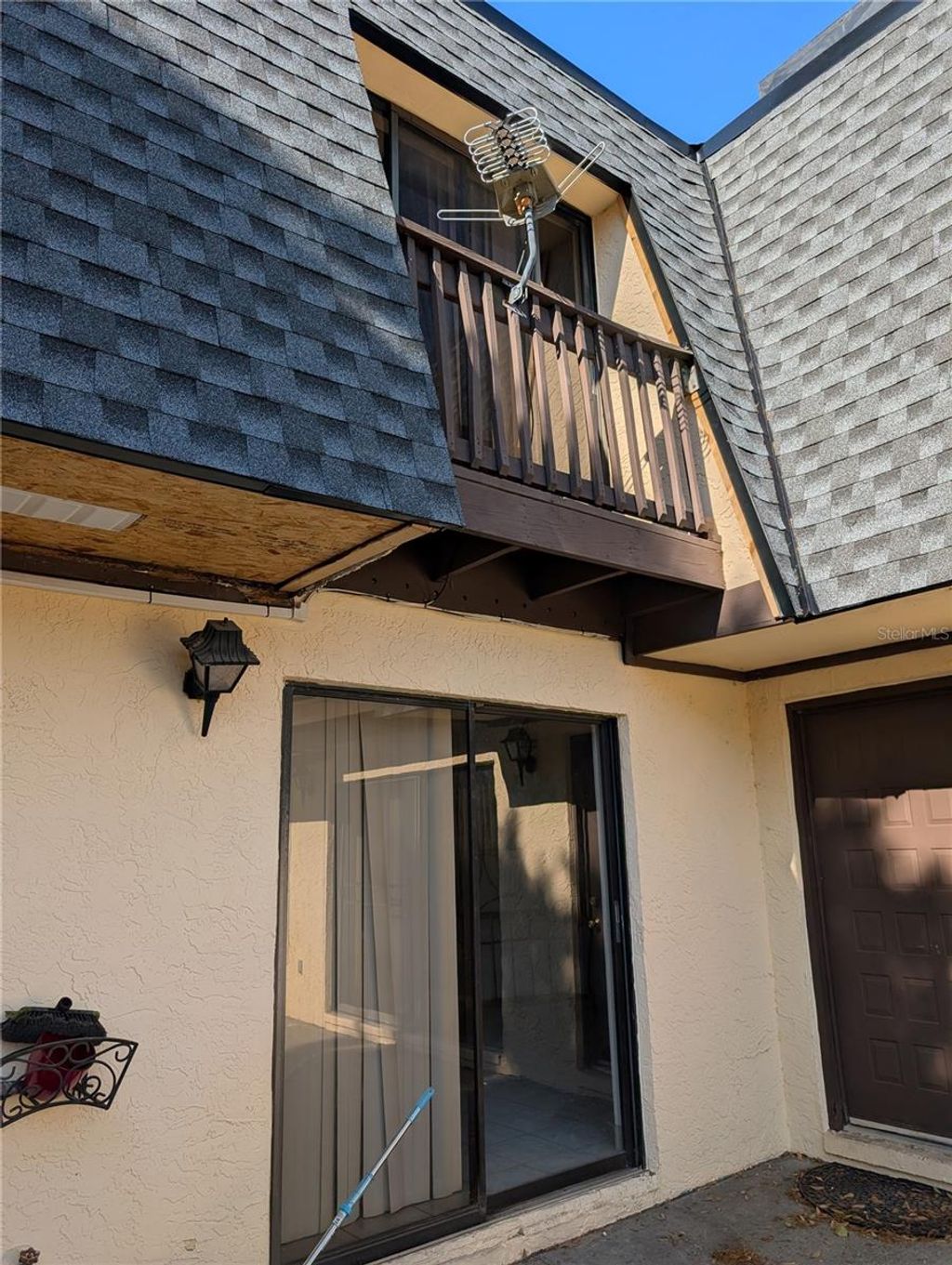 Photo of 8118 Oak Trace Way #C, Tampa, FL 33634 (MLS # TB8475937)