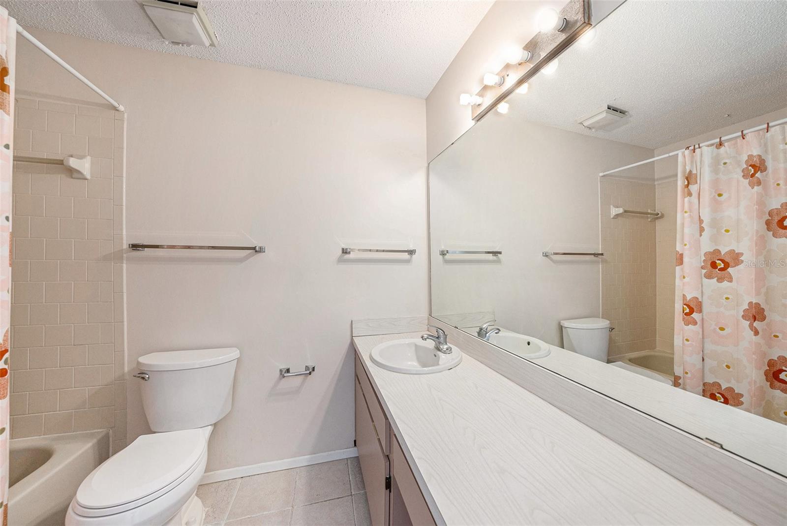 COPPERFIELD UNIT 1 - Residential