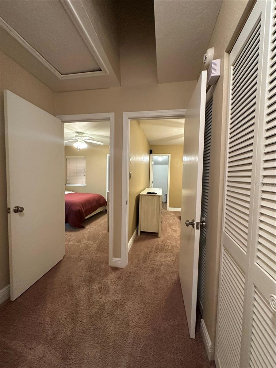 THE LAKES - Residential