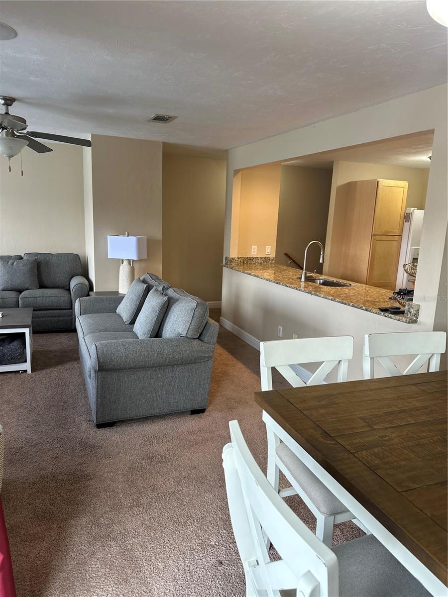 THE LAKES - Residential