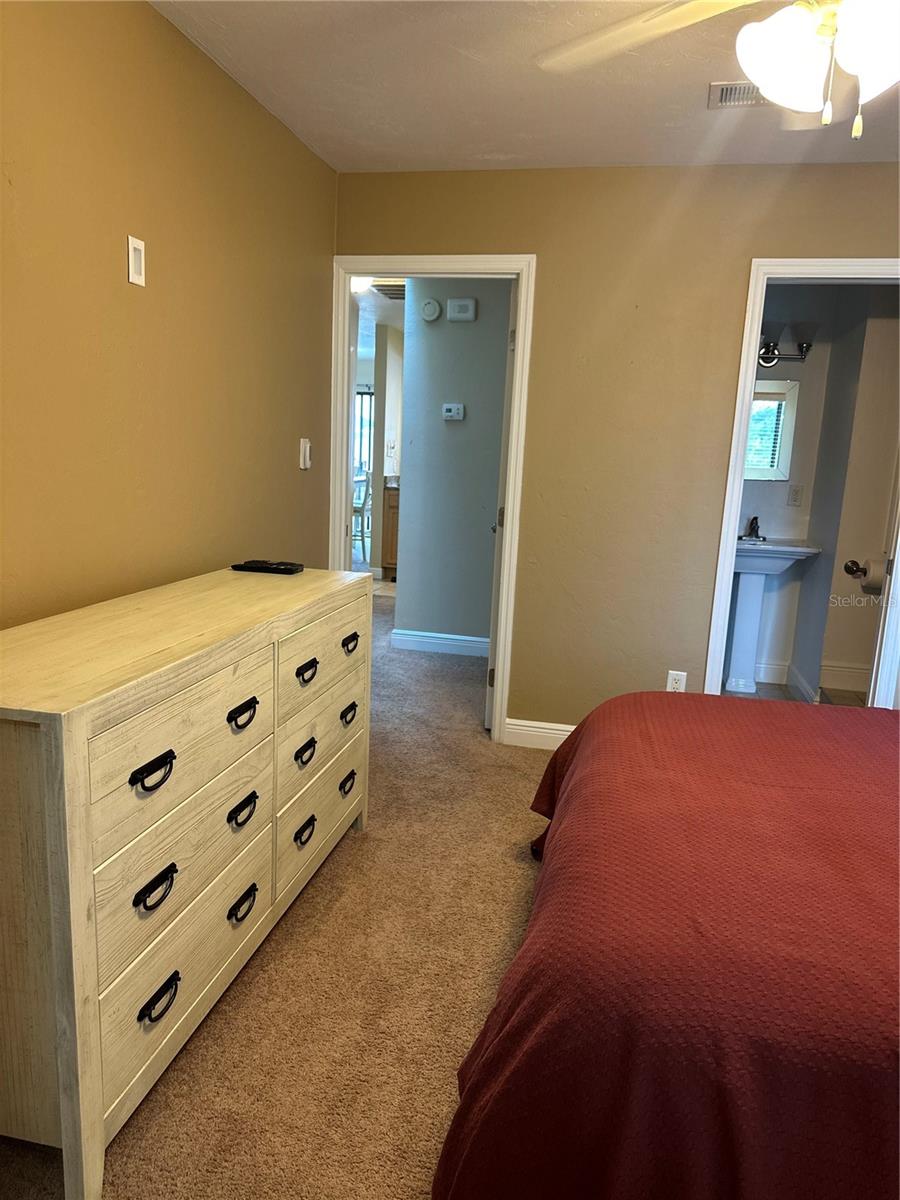 THE LAKES - Residential