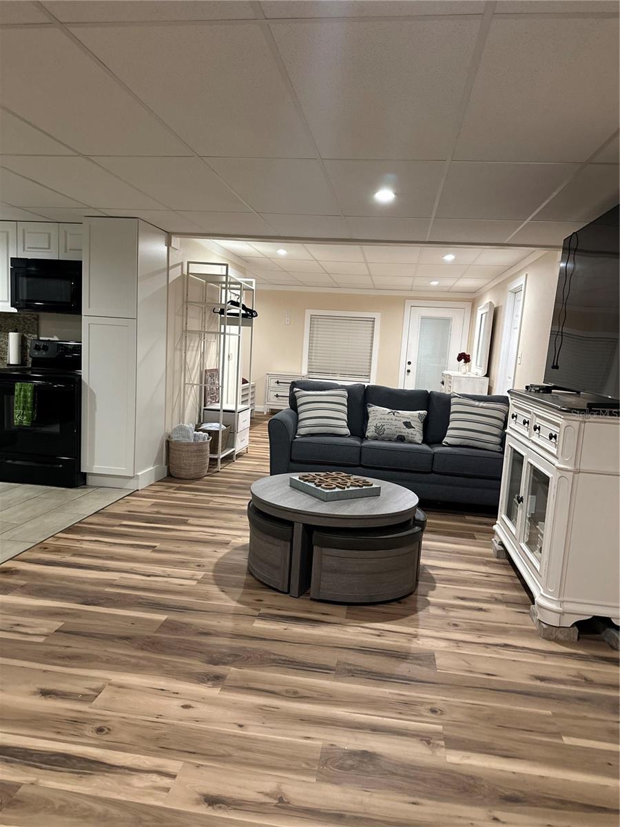 THE LAKES - Residential