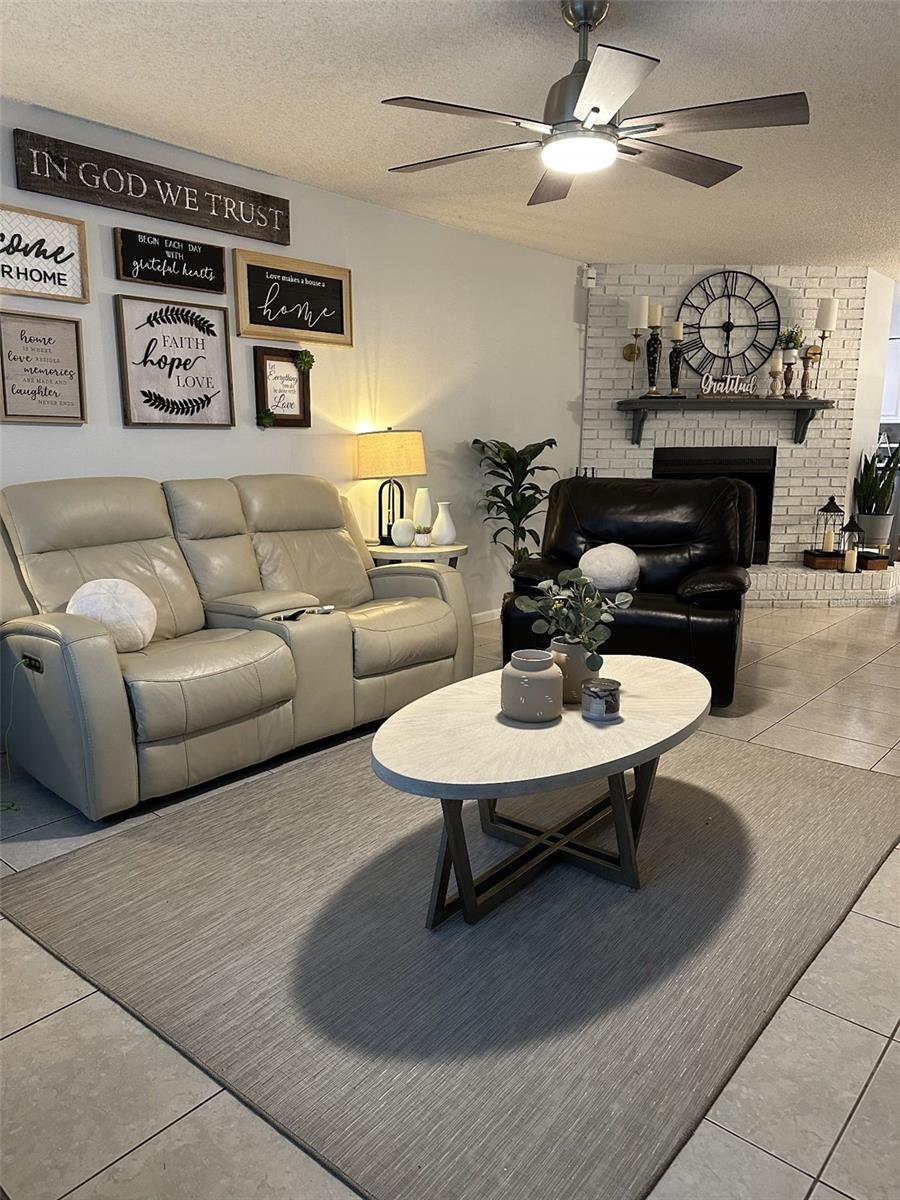 HIGHLAND GROVE EAST - Residential