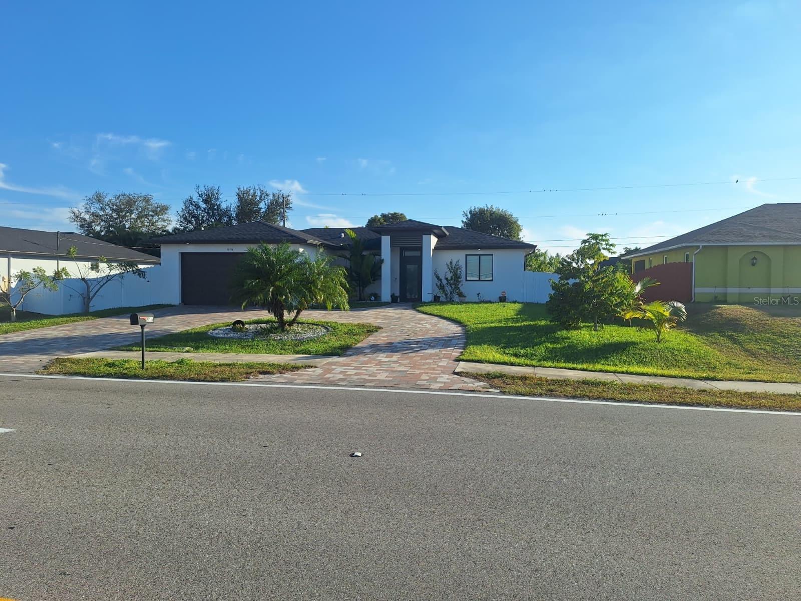 CAPE CORAL - Residential