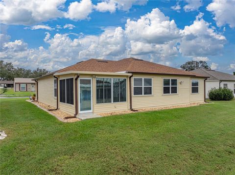 A home in LAKELAND