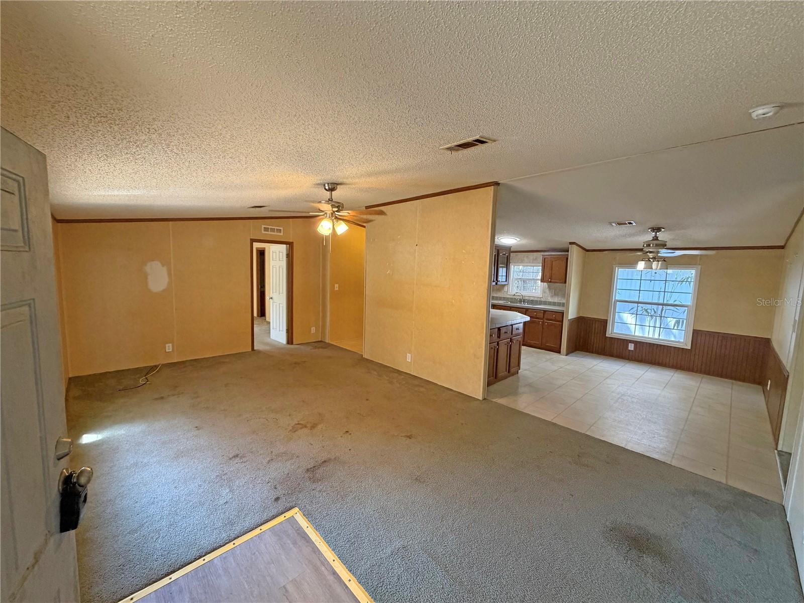 LAK-A-WANA LAKE GARDENS - Residential