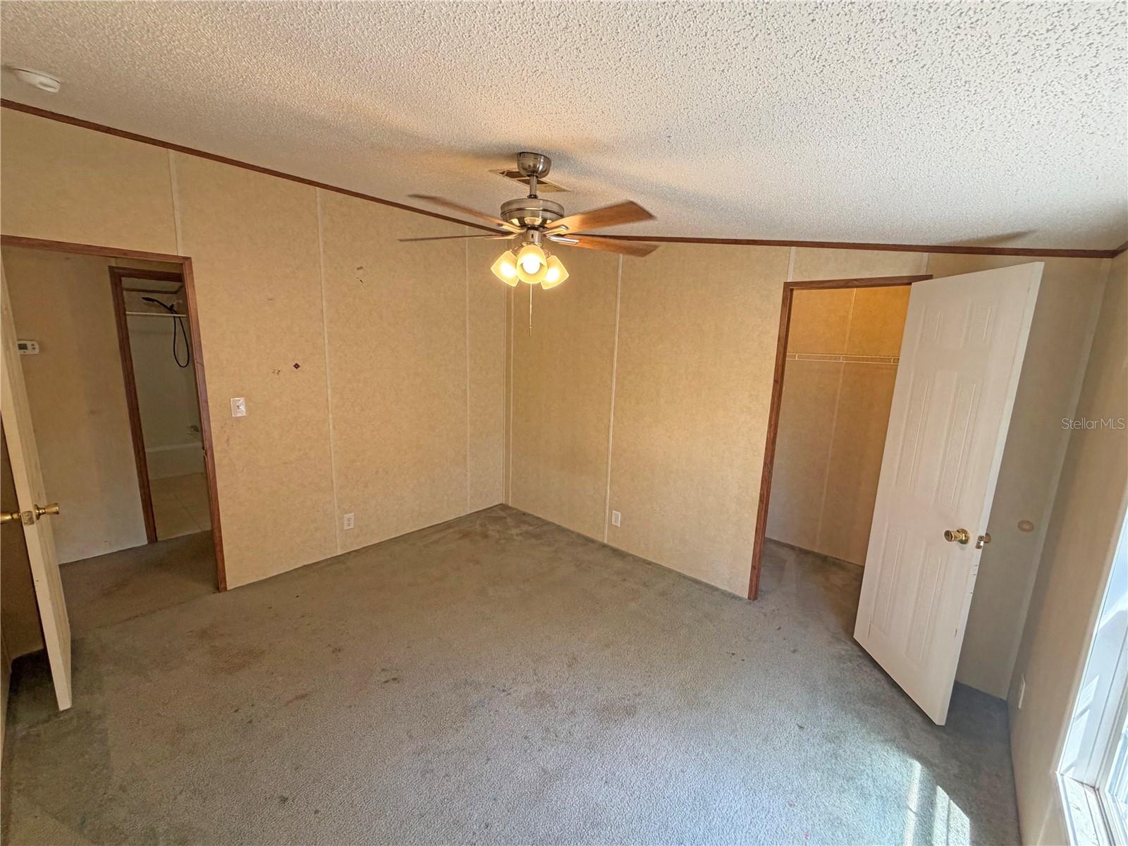 LAK-A-WANA LAKE GARDENS - Residential