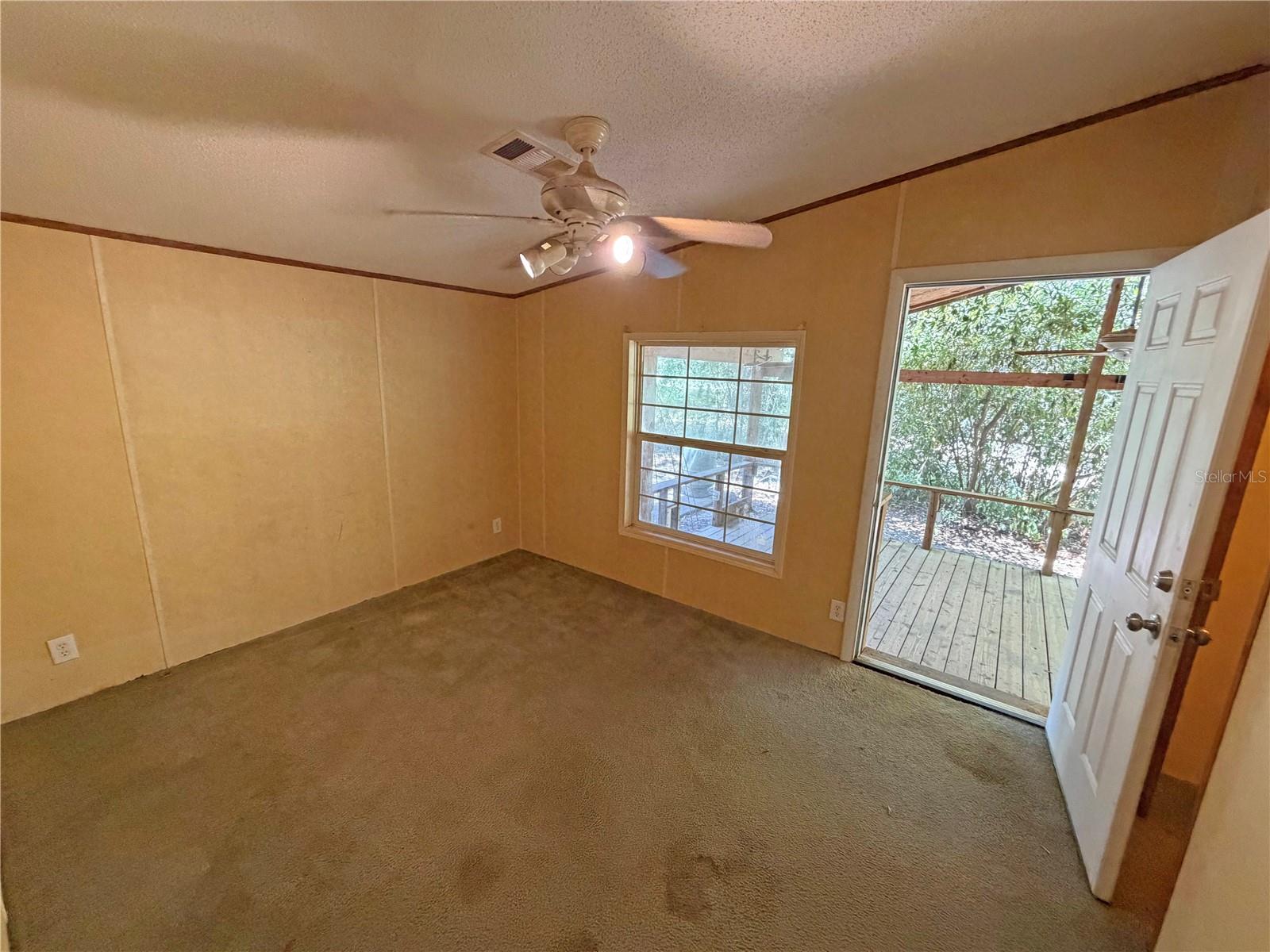 LAK-A-WANA LAKE GARDENS - Residential