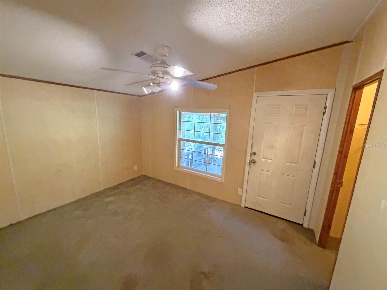 LAK-A-WANA LAKE GARDENS - Residential