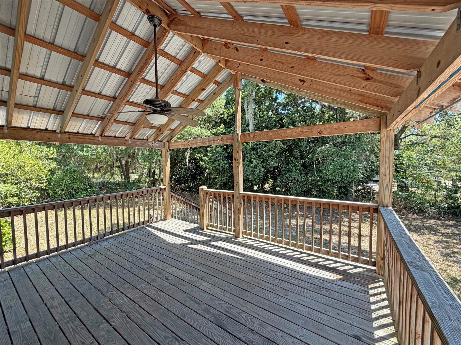 LAK-A-WANA LAKE GARDENS - Residential