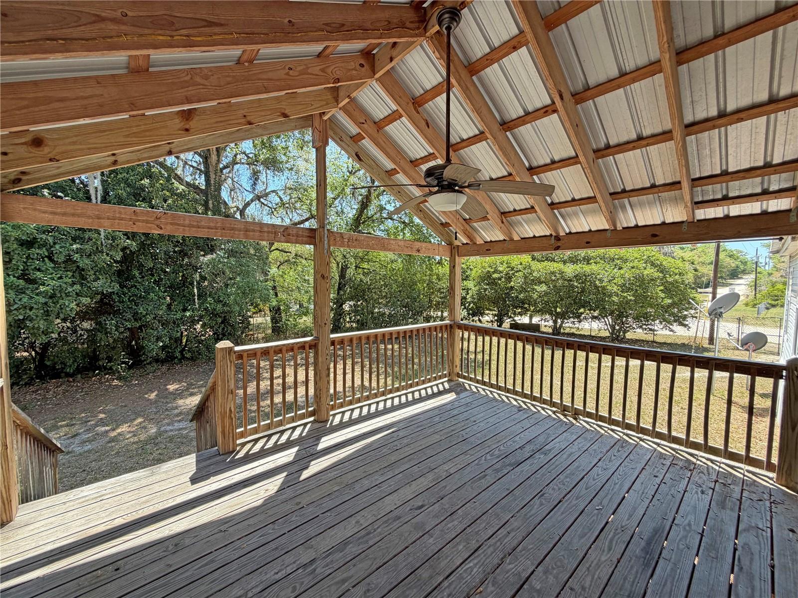 LAK-A-WANA LAKE GARDENS - Residential
