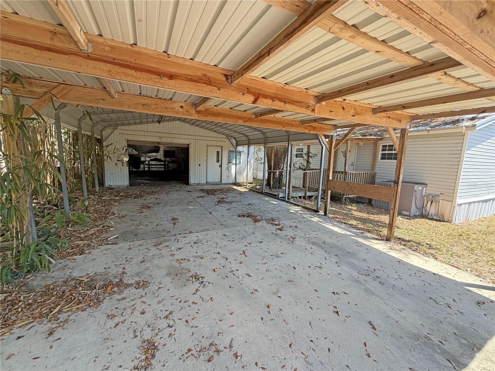 LAK-A-WANA LAKE GARDENS - Residential