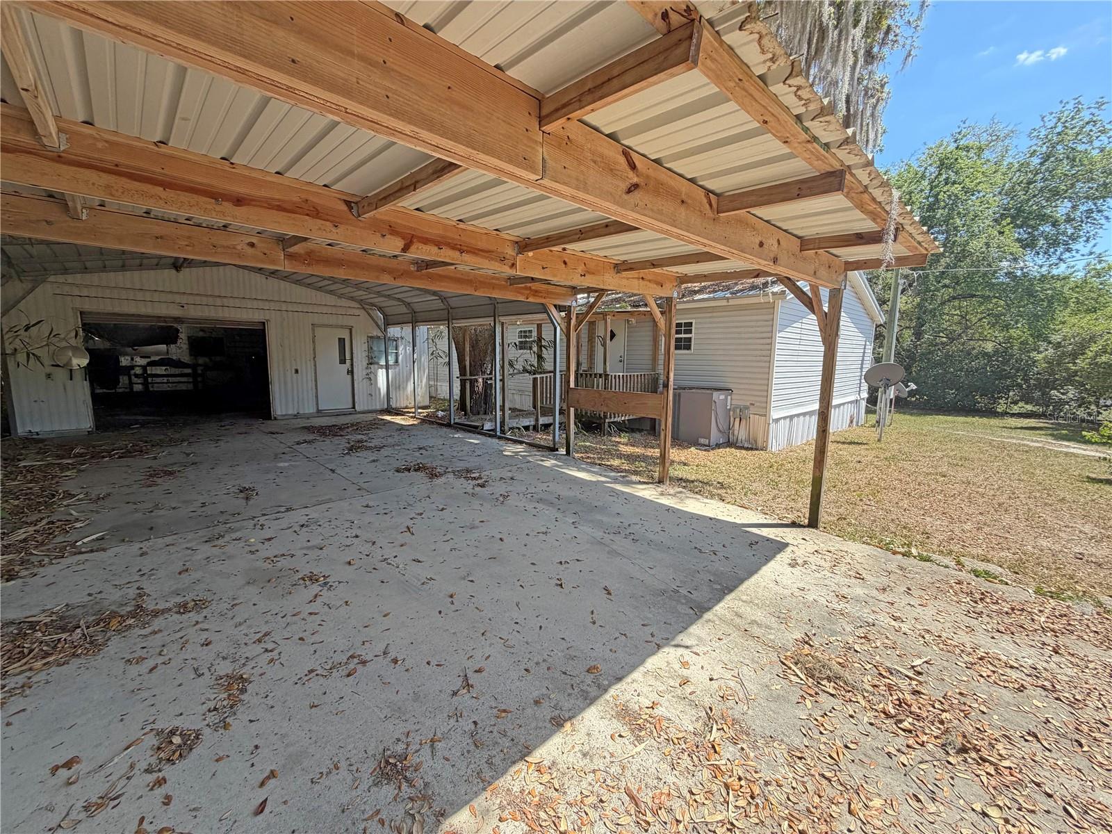 LAK-A-WANA LAKE GARDENS - Residential