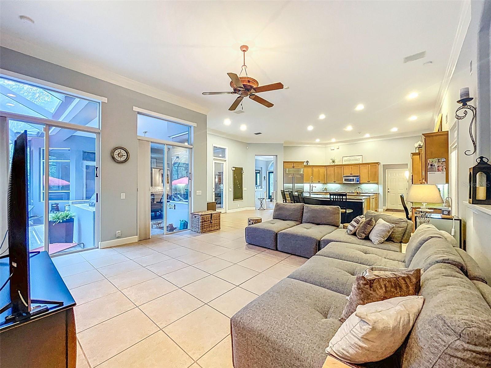 FARMCREST ACRES - Residential