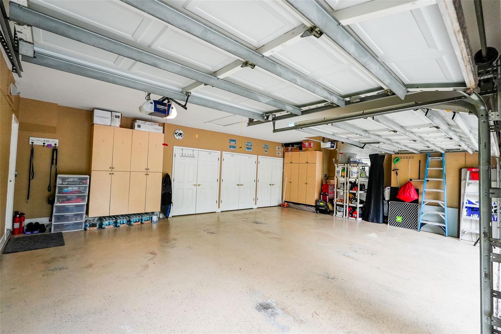 FARMCREST ACRES - Residential