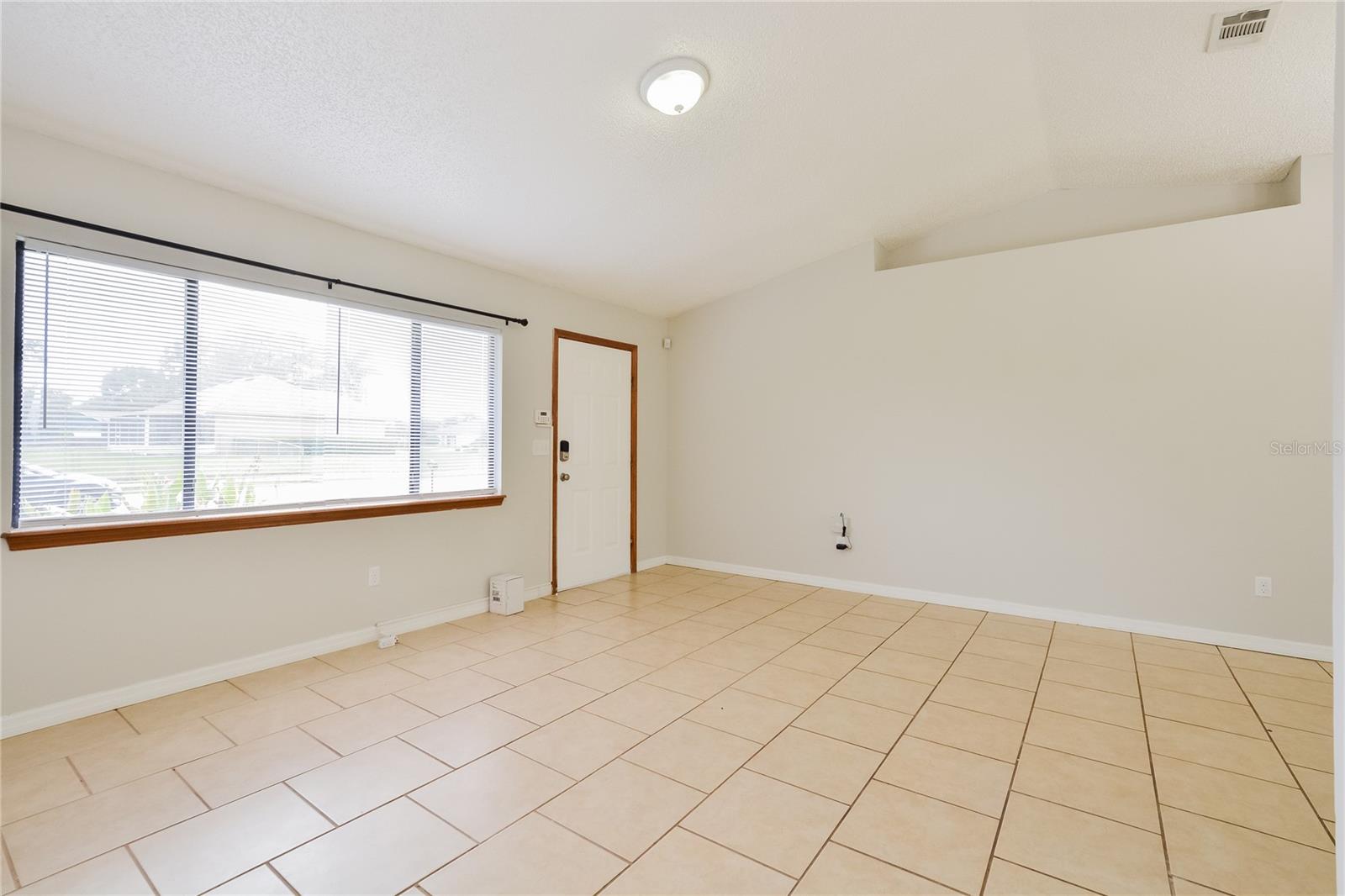 DELTONA LAKES UNIT 32 - Residential