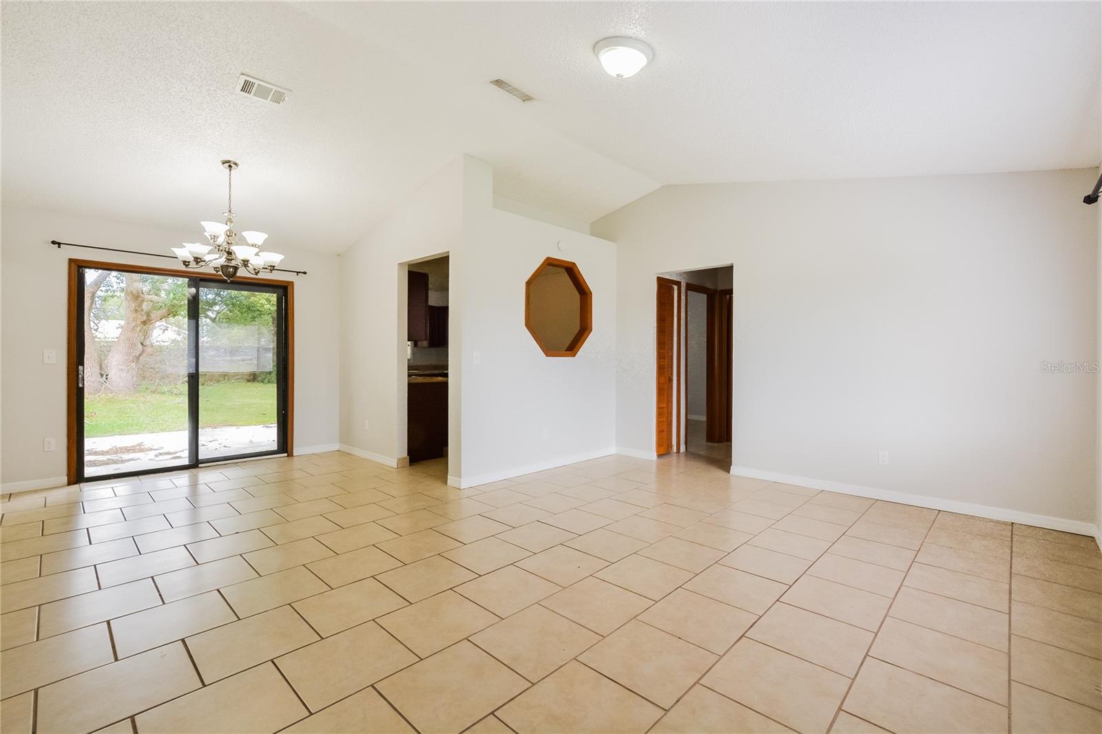 DELTONA LAKES UNIT 32 - Residential