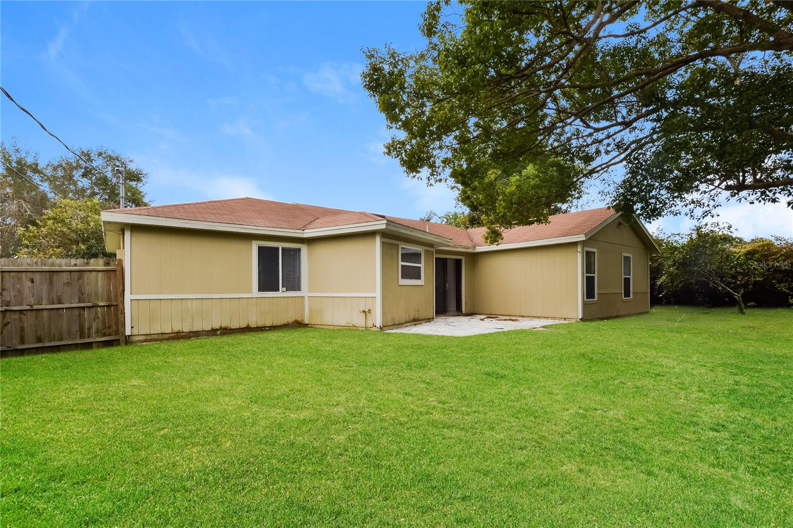DELTONA LAKES UNIT 32 - Residential