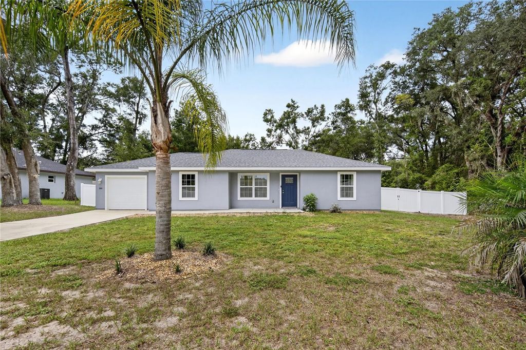 Photo of 3251 SE 142nd Lane, Summerfield, FL 34491 (MLS # OM710251)