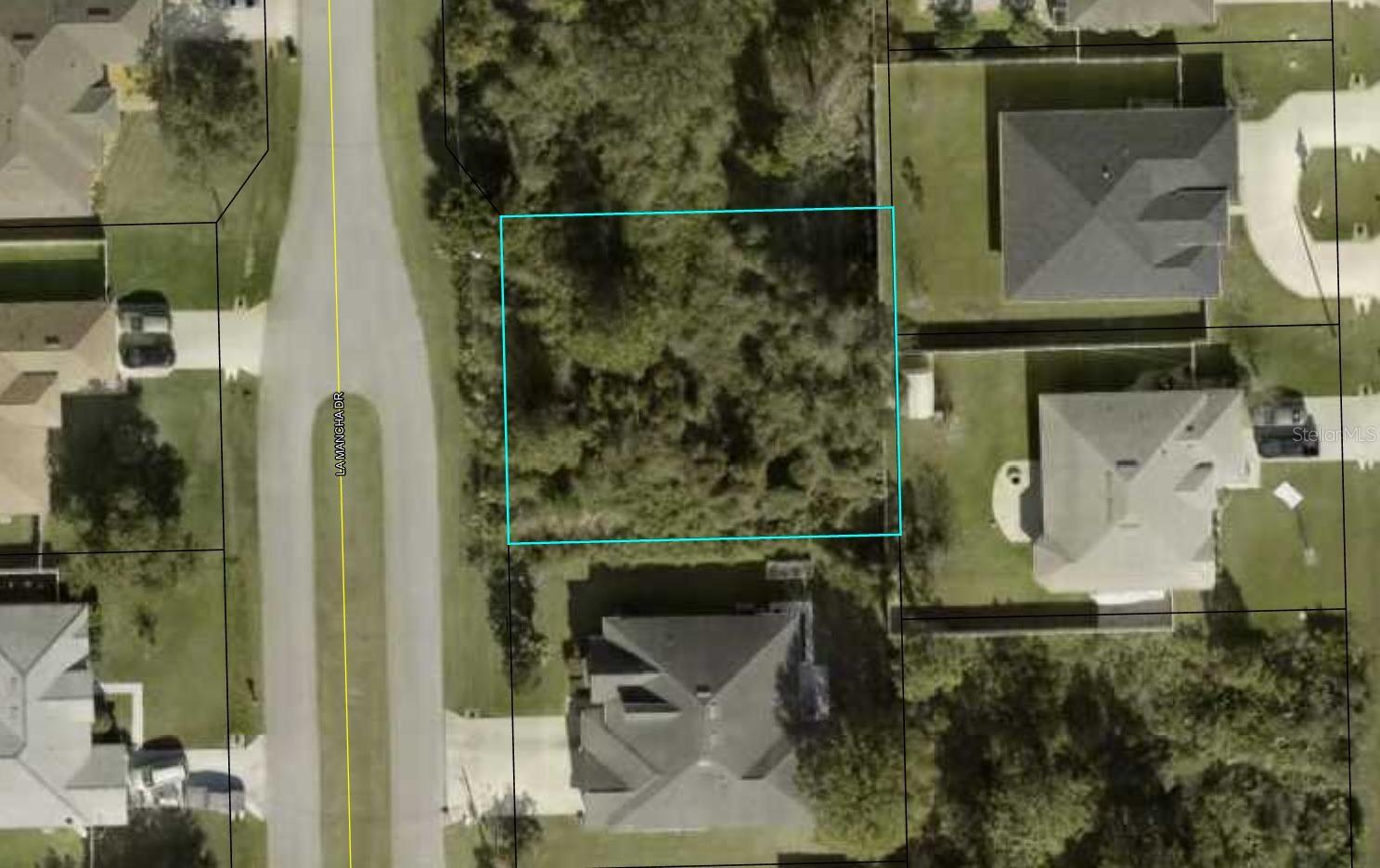 Check out and purchase this QUARTER ACRE LOT in Florida's fastest-growing city! This ELEVATED and DRY parcel offers a solid foundation; perfect for your future construction projects. Ideal for investors and buyers looking to secure an investment opportunity and capitalize on rapid SUBURBAN growth!