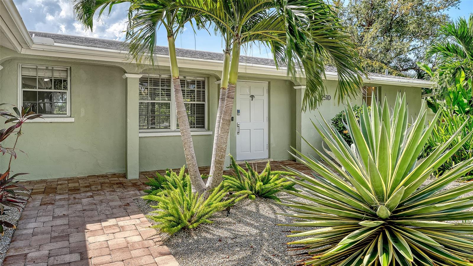 2510 BISPHAM ROAD, SARASOTA, FL, 34231 3 2510 BISPHAM ROAD