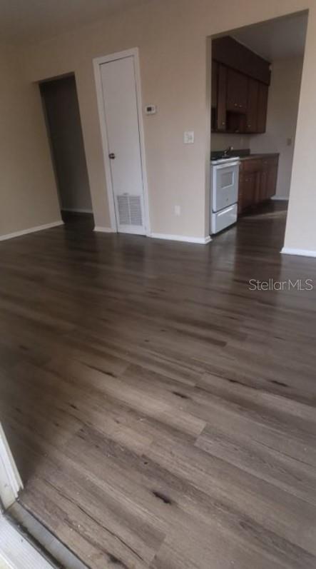 LAKE BONNY HEIGHTS - Residential Lease