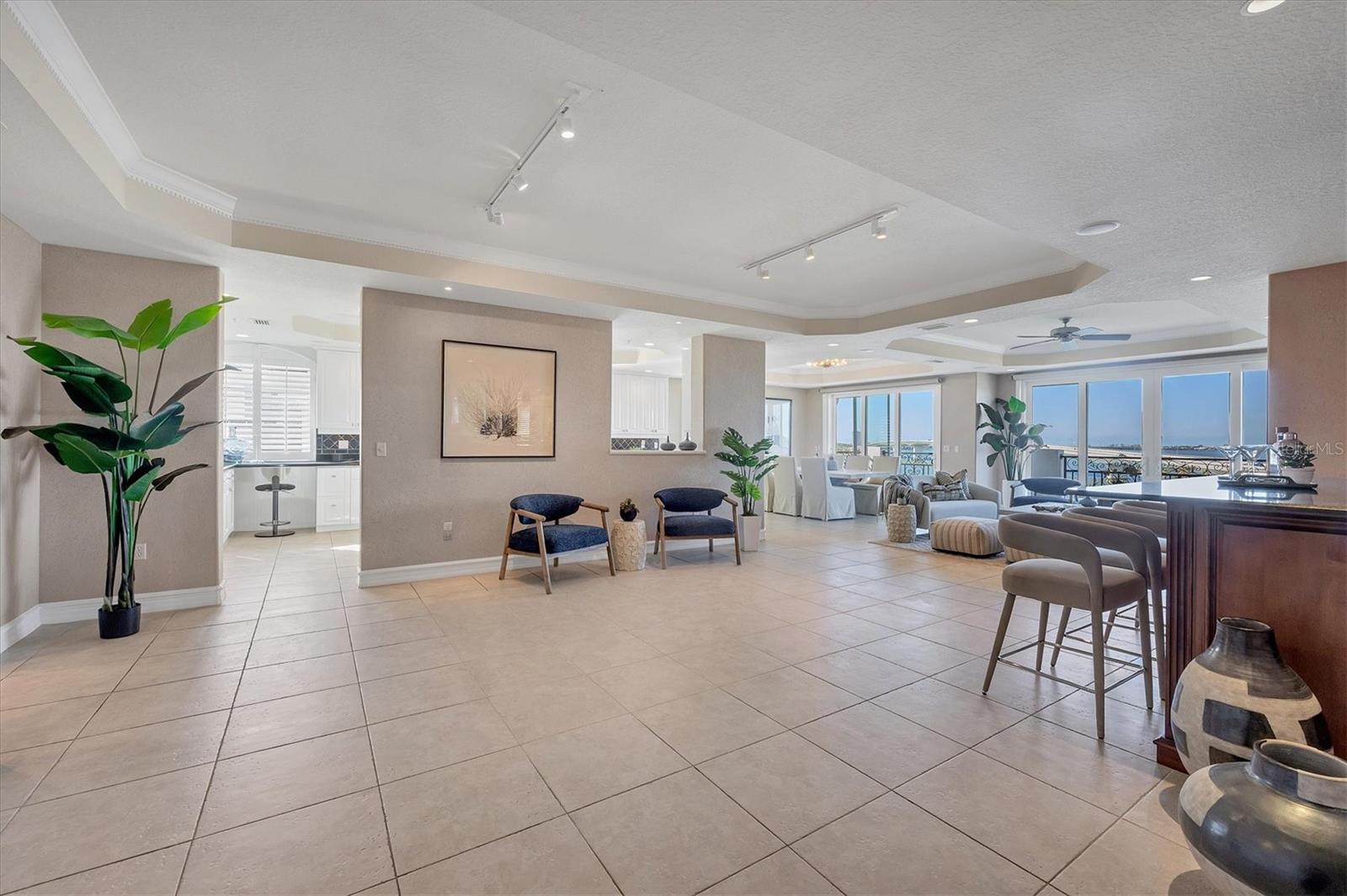 GOLDEN GATE POINT - Residential