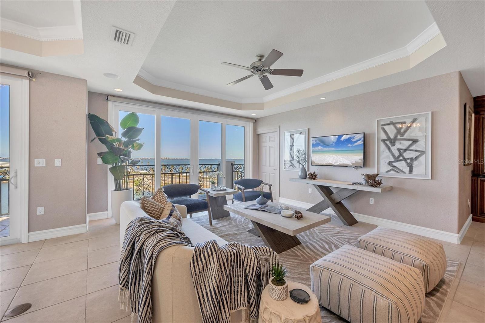 GOLDEN GATE POINT - Residential