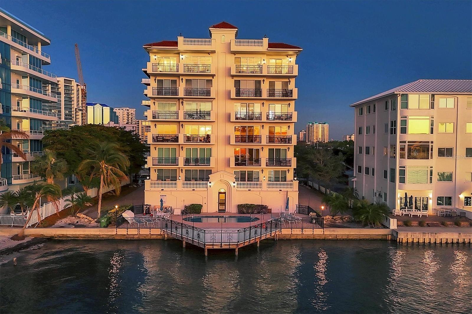 GOLDEN GATE POINT - Residential