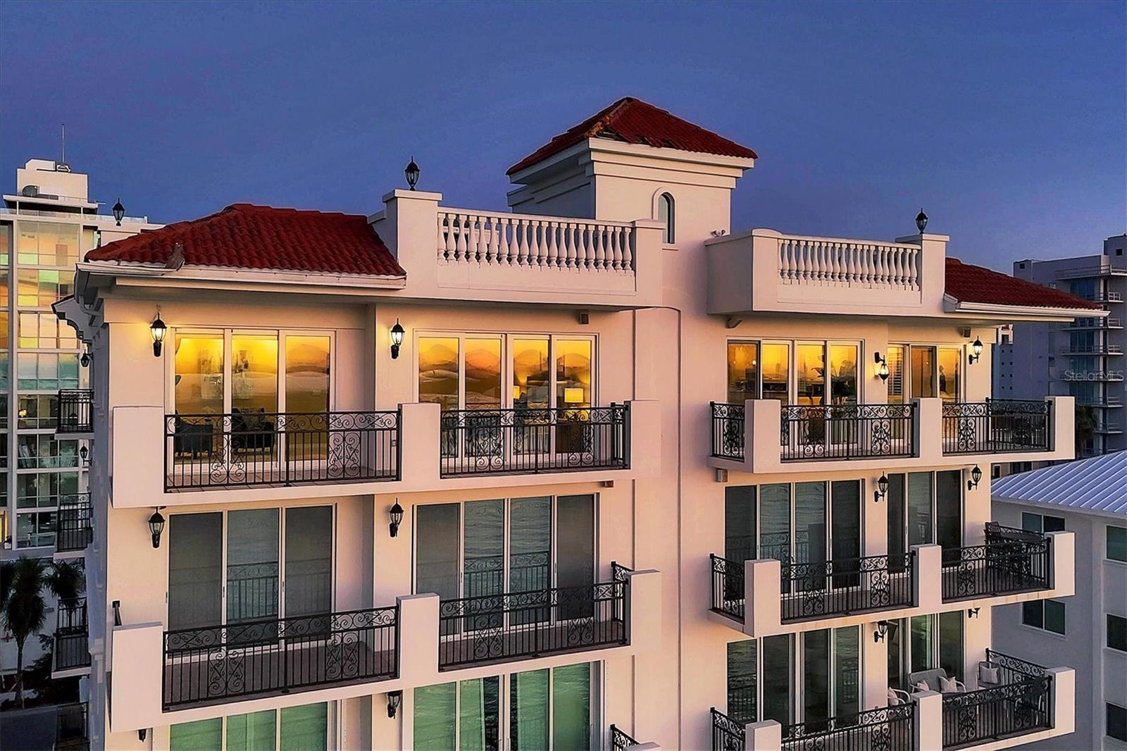 GOLDEN GATE POINT - Residential