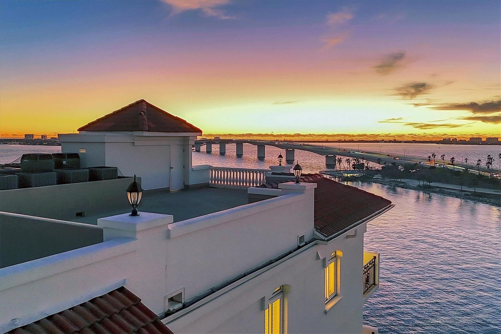 GOLDEN GATE POINT - Residential