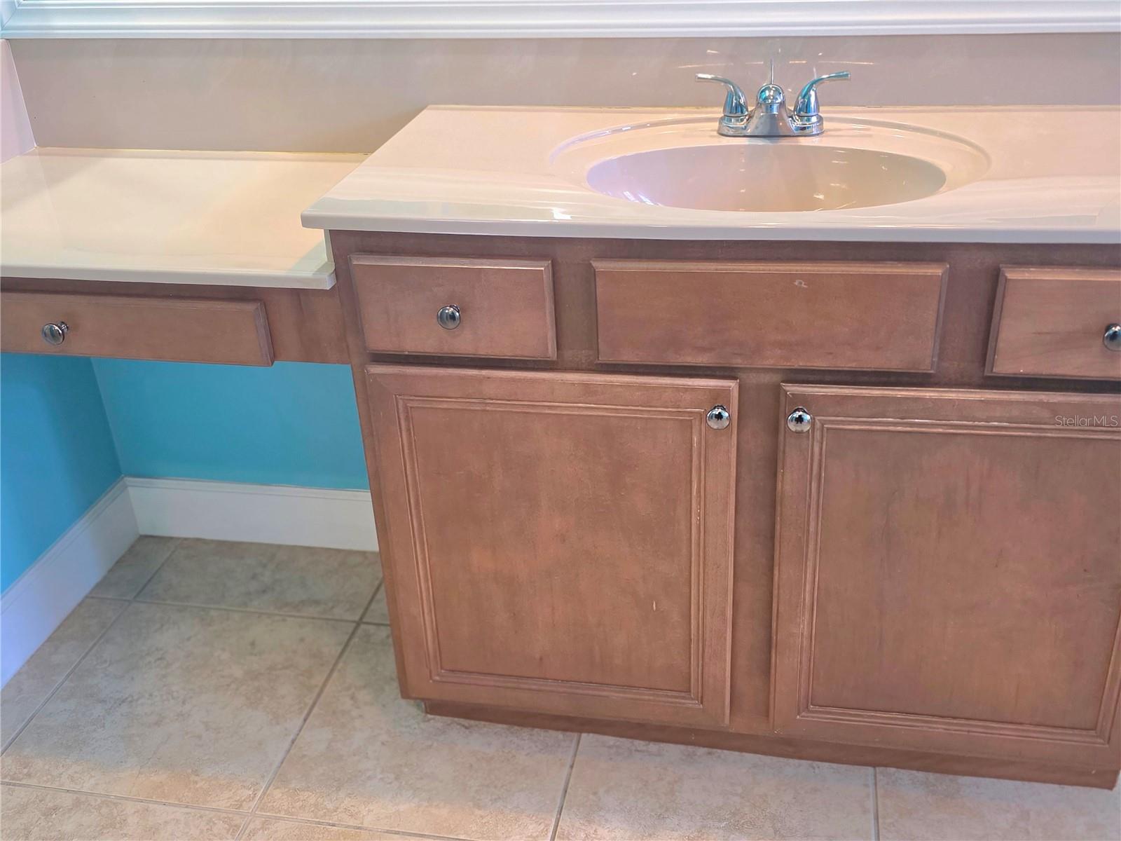 BARRINGTON ESTATES - Residential