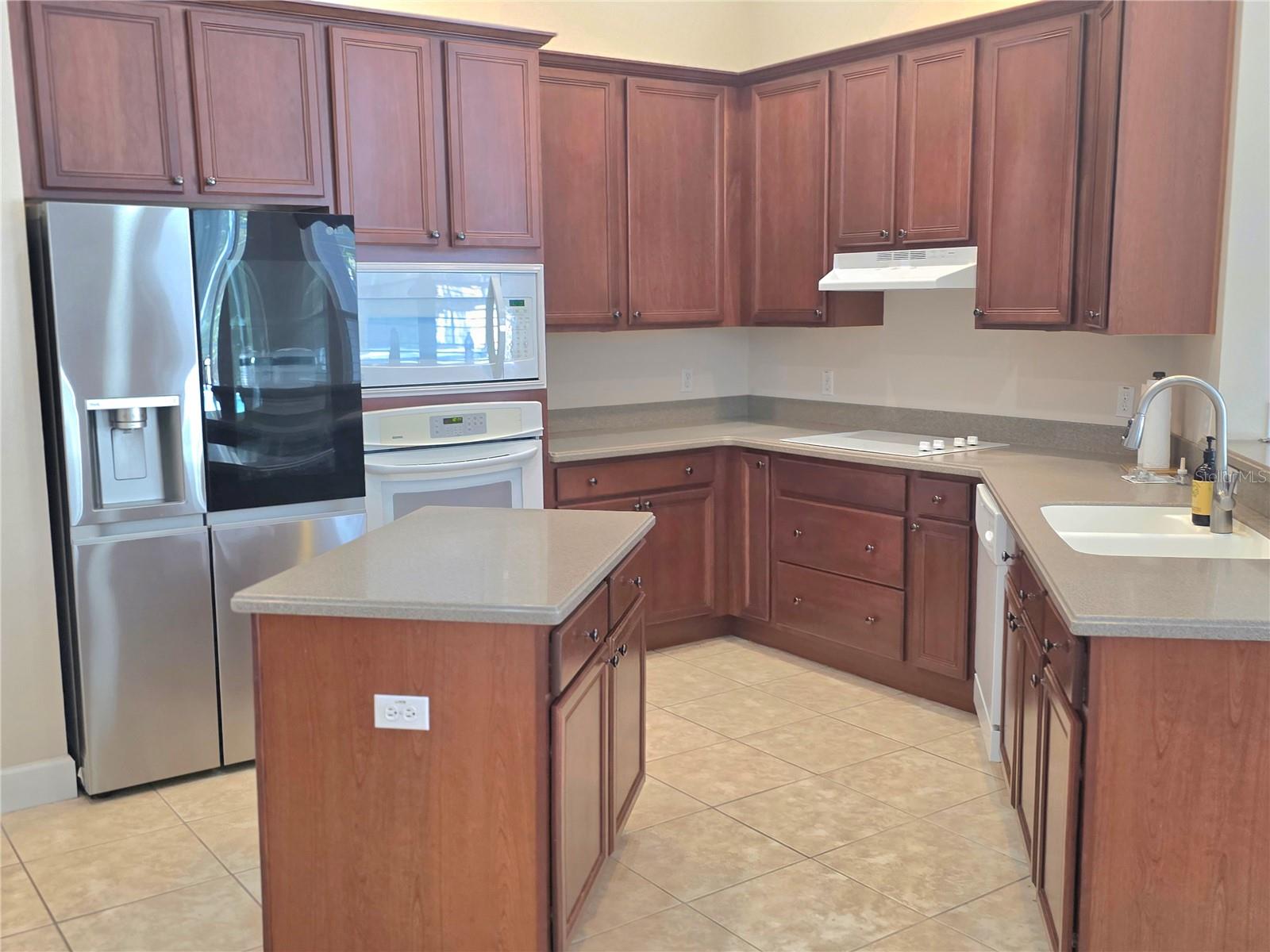 BARRINGTON ESTATES - Residential