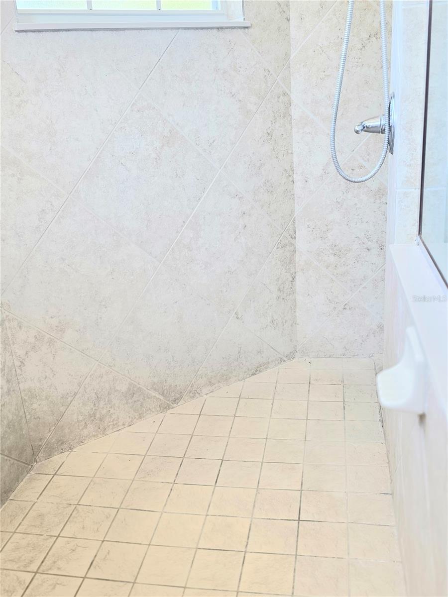 BARRINGTON ESTATES - Residential