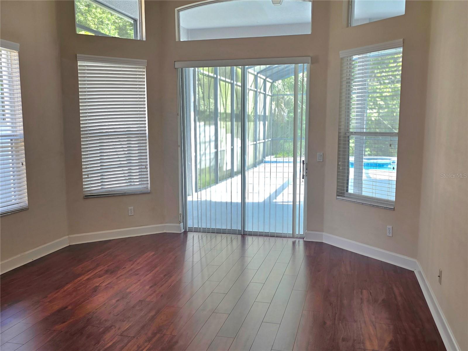 BARRINGTON ESTATES - Residential