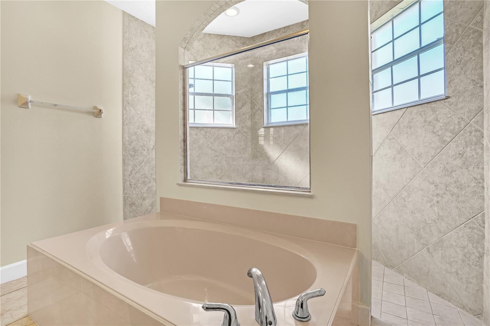 BARRINGTON ESTATES - Residential