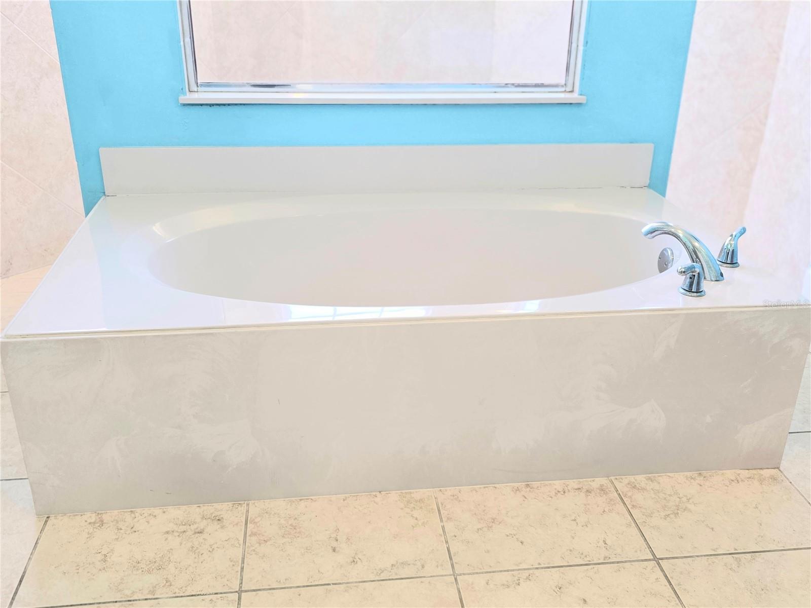 BARRINGTON ESTATES - Residential