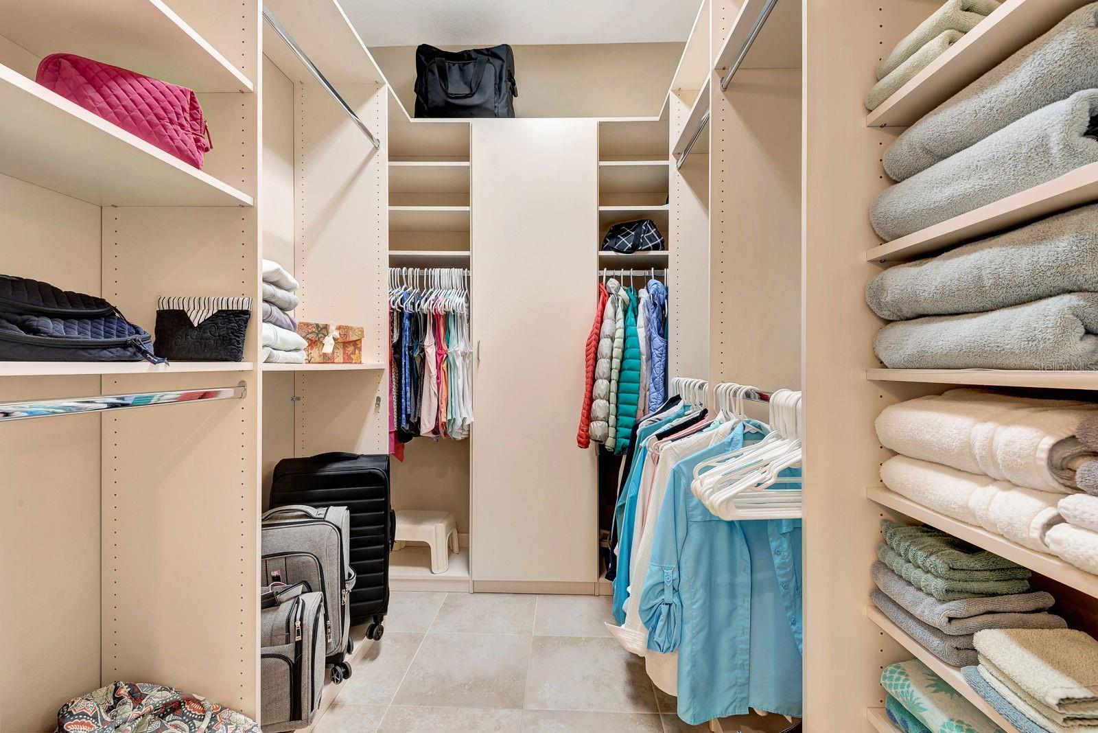 PALMA SOLA BAY CLUB PH 6 - Residential